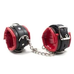 Perfect Lover Bondage Bar Met Boeienset Van PU Leer - Rood/Zwart -Sex Toys winkel Bondage bar met boeienset van PU leer roodzwart 4