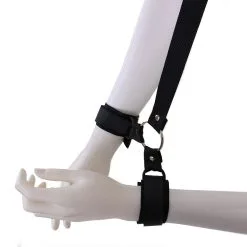 O-products Budget Bondageset Met Collar En Polsboeien - Zwart -Sex Toys winkel Budget Bondageset met Collar en Polsboeien zwart 4