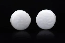 Charmed Vervangende Lampjes Voor De Tepelklemmen Met LED Verlichting 5 Charmed Vervangende Lampjes Voor De Tepelklemmen Met LED Verlichting -Sex Toys winkel Charmed Vervangende Lampjes voor de tepelklemmen Met LED Verlichting 3