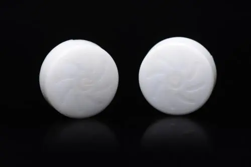 Charmed Vervangende Lampjes Voor De Tepelklemmen Met LED Verlichting 3 Charmed Vervangende Lampjes Voor De Tepelklemmen Met LED Verlichting - Afbeelding 3