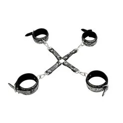 Kiotos BDSM Set Met Slangenprint - Neon Zilver 13 Kiotos BDSM Set Met Slangenprint - Neon Zilver -Sex Toys winkel Kiotos BDSM Set Met Slangenprint Neon Zilver 5