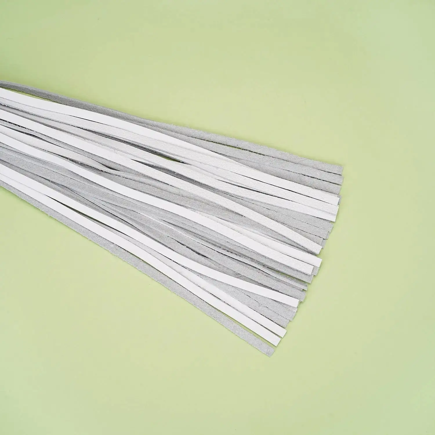 Liebe Seele - Fuji White - Leren Flogger - Wit 2 Liebe Seele - Fuji White - Leren Flogger - Wit - Afbeelding 2