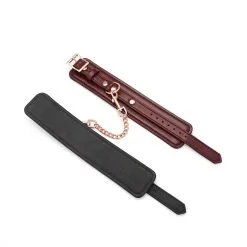 Liebe Seele - Wine Red Leren Enkelboeien Met Rosé Gouden Ketting - Exclusief En Luxe Ontwerp - Wijnrood -Sex Toys winkel Liebe Seele Wine Red leren enkelboeien met rose gouden ketting exclusief en luxe ontwerp wijnrood 5