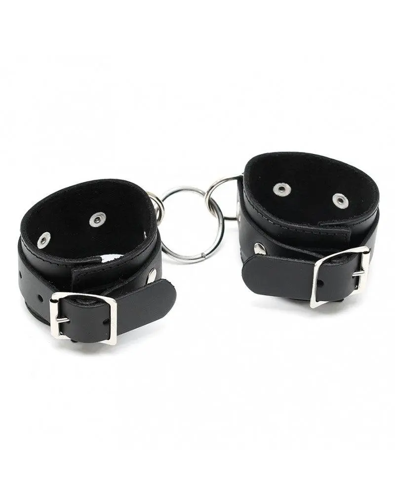 Rimba Bondage Play - Basis Leren Enkelboeien Met Ring 3 Rimba Bondage Play - Basis Leren Enkelboeien Met Ring - Afbeelding 3