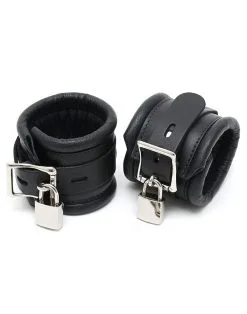 Rimba Bondage Play Rimba Bondage Ring - Restraint Ring Met Leren Boeien En Hangslot -Sex Toys winkel Rimba Bondage Ring Restraint Ring met Leren Boeien en Hangslot 6