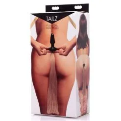 O-products Tailz - Pony Staart Buttplug - Blond 6 O-products Tailz - Pony Staart Buttplug - Blond -Sex Toys winkel Tailz Pony Staart Buttplug blond 3